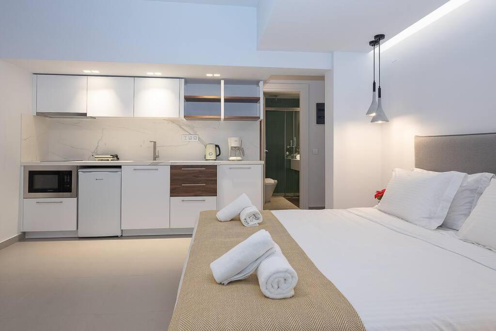 Iris Luxury Apartment At The Heraklion Center Экстерьер фото