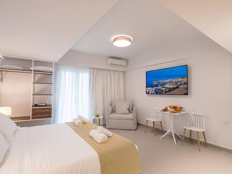 Iris Luxury Apartment At The Heraklion Center Экстерьер фото
