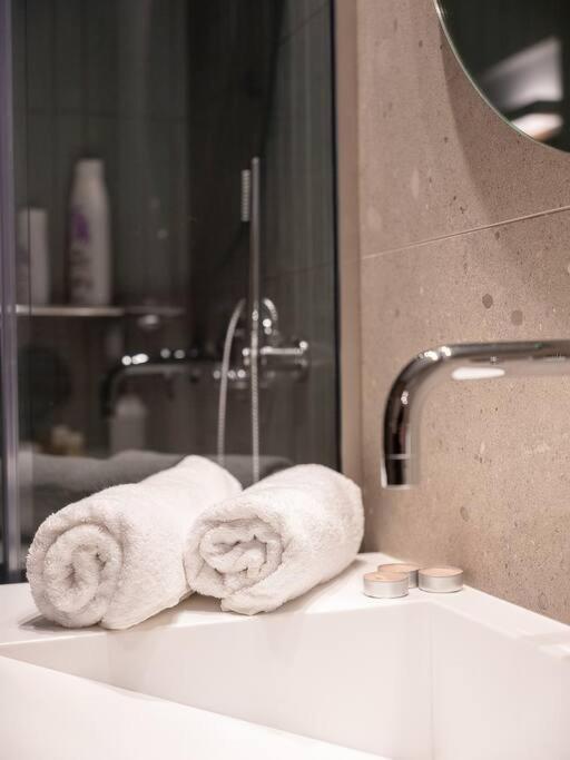 Iris Luxury Apartment At The Heraklion Center Экстерьер фото