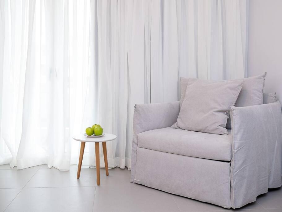 Iris Luxury Apartment At The Heraklion Center Экстерьер фото