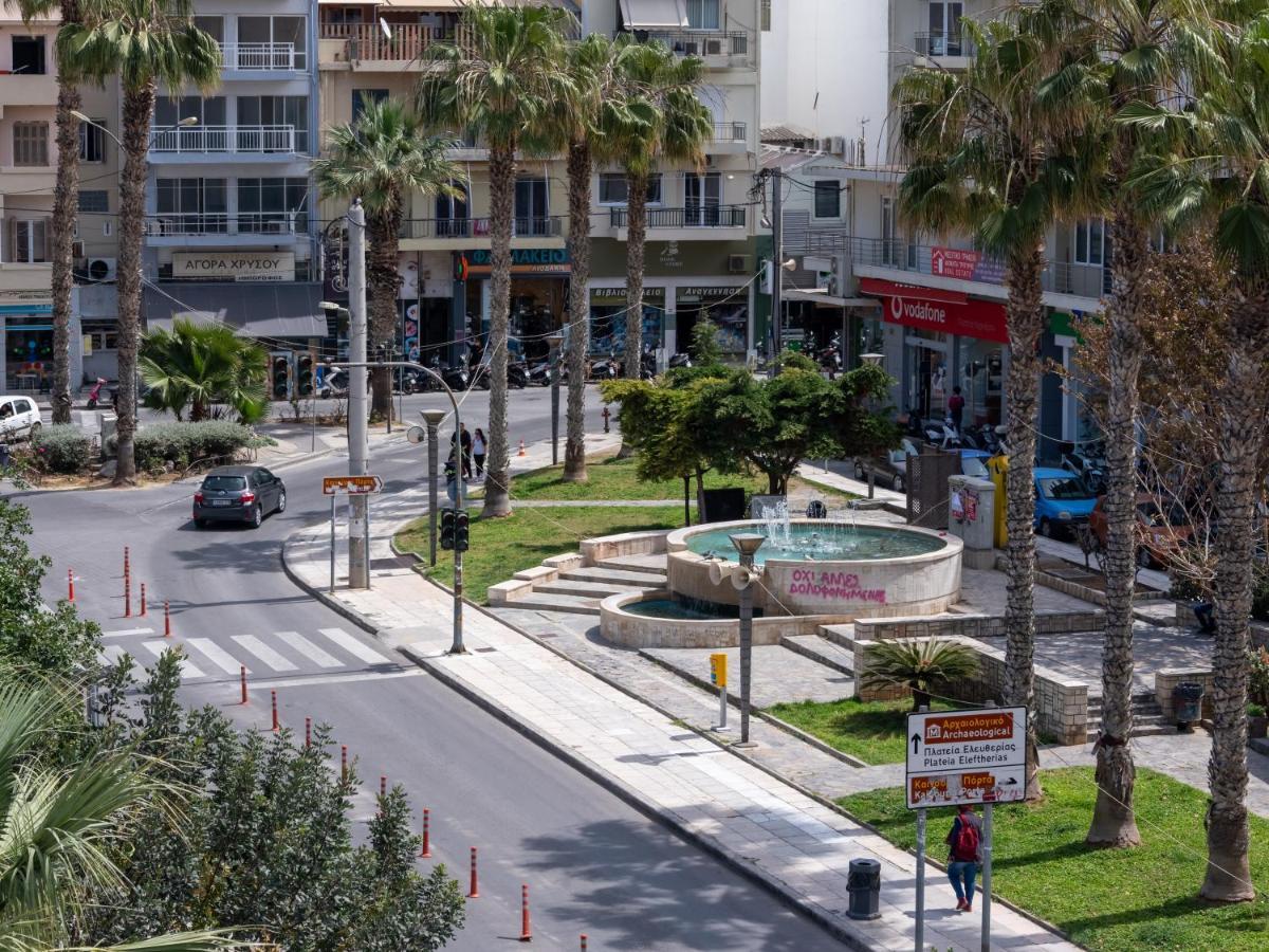 Iris Luxury Apartment At The Heraklion Center Экстерьер фото