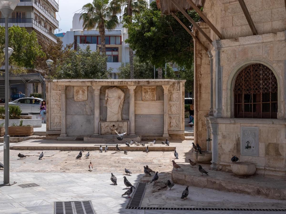 Iris Luxury Apartment At The Heraklion Center Экстерьер фото